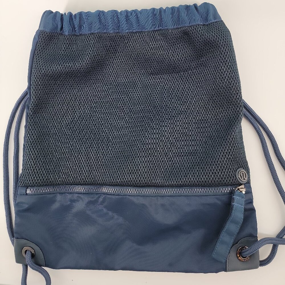 Lululemon Drawstring Backpack Mesh Front Zip Pock… - image 2